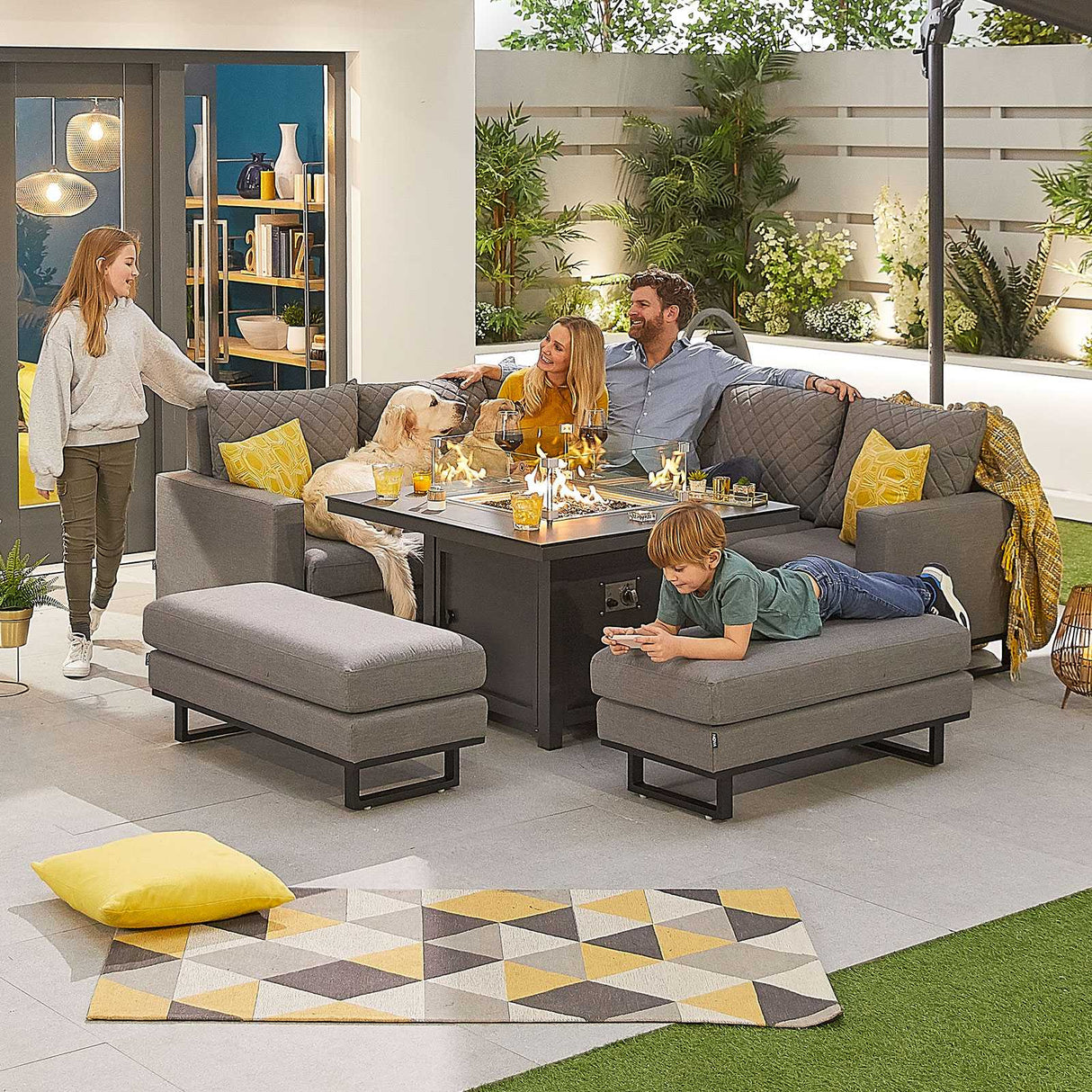 Compact Eclipse Firepit Set with Footstools